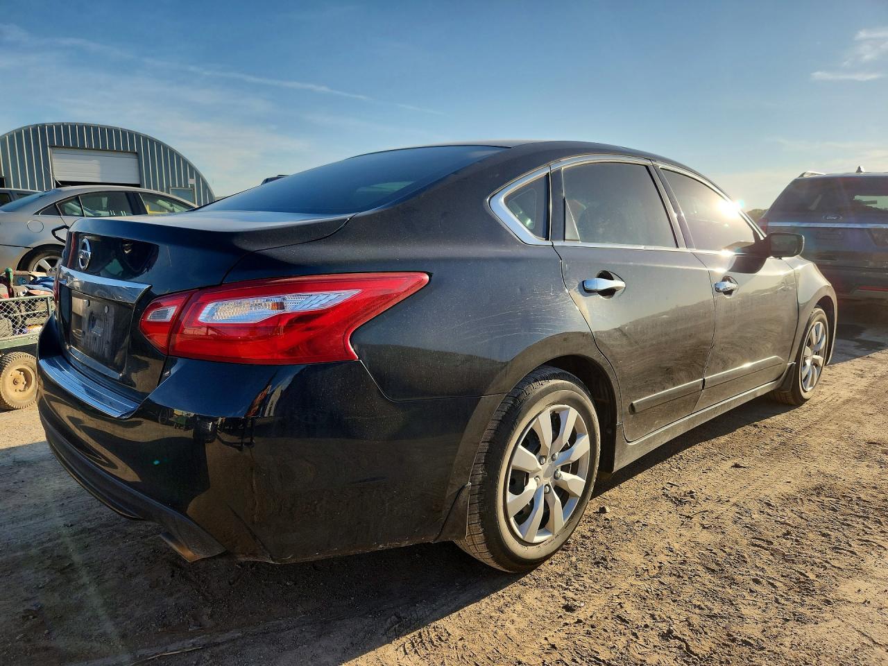 2017 Nissan Altima 2.5 S - Фото 3
