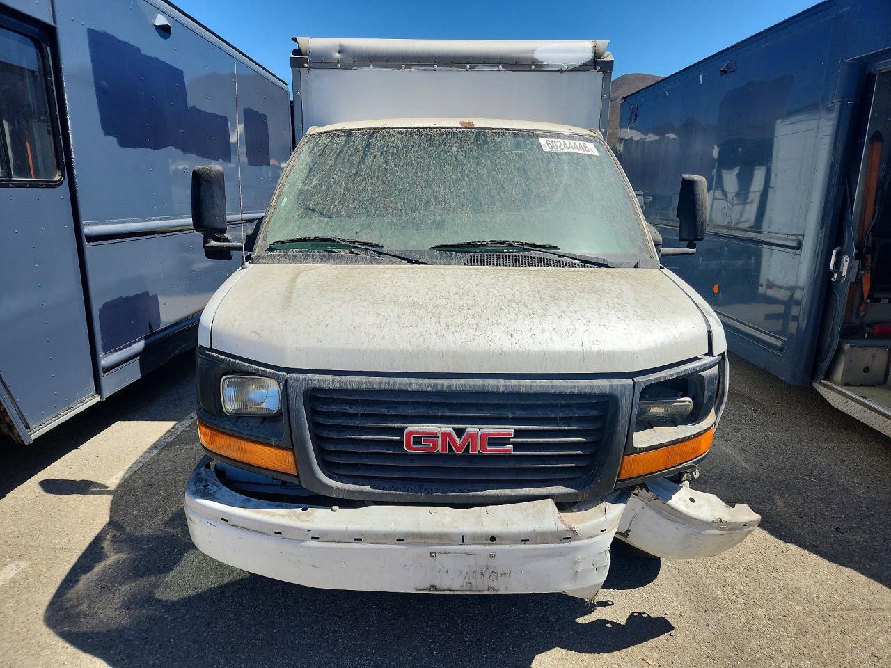 2008 GMC Savana Box Truck - Фото 5