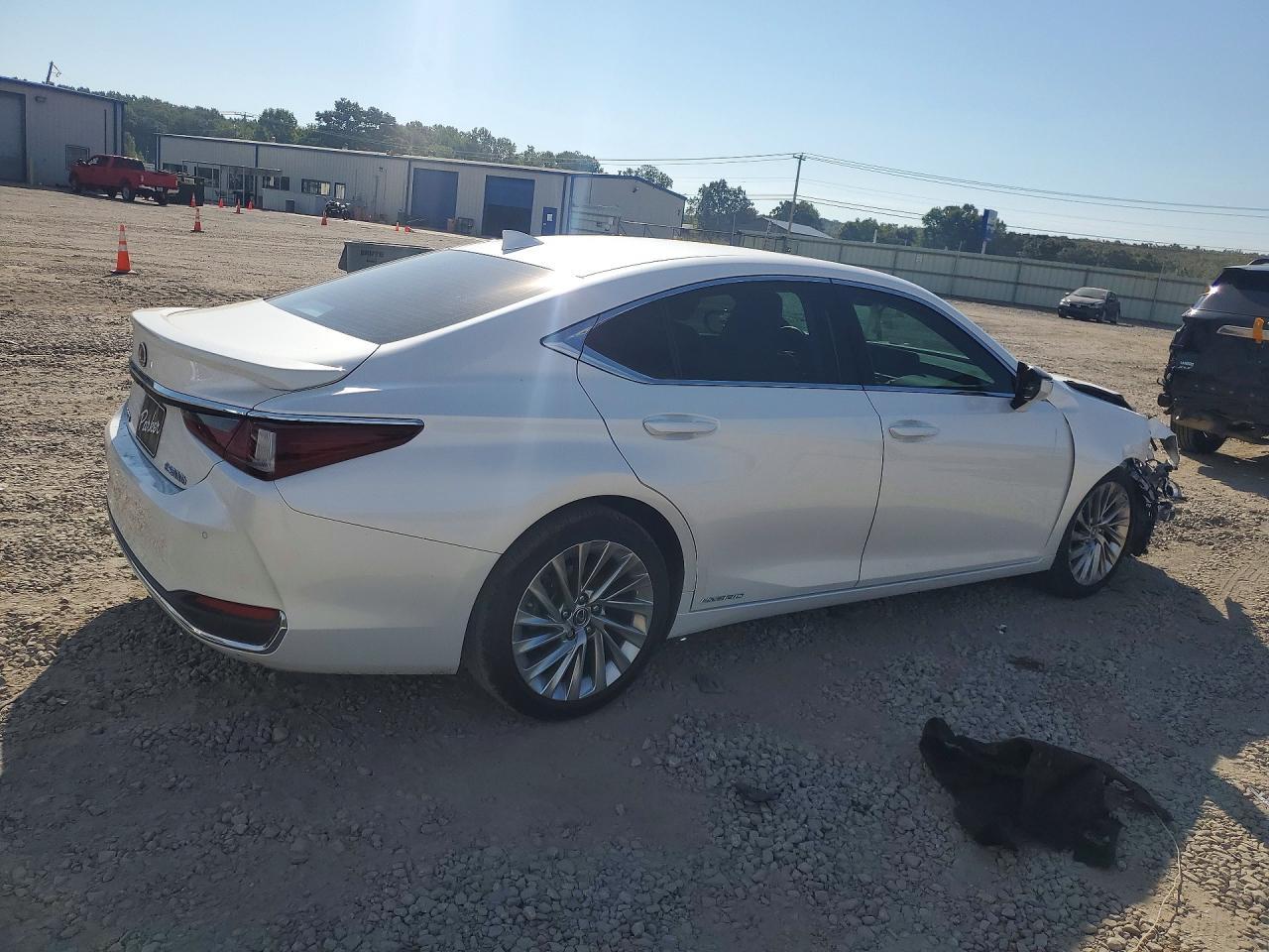 2020 Lexus Es - Фото 3