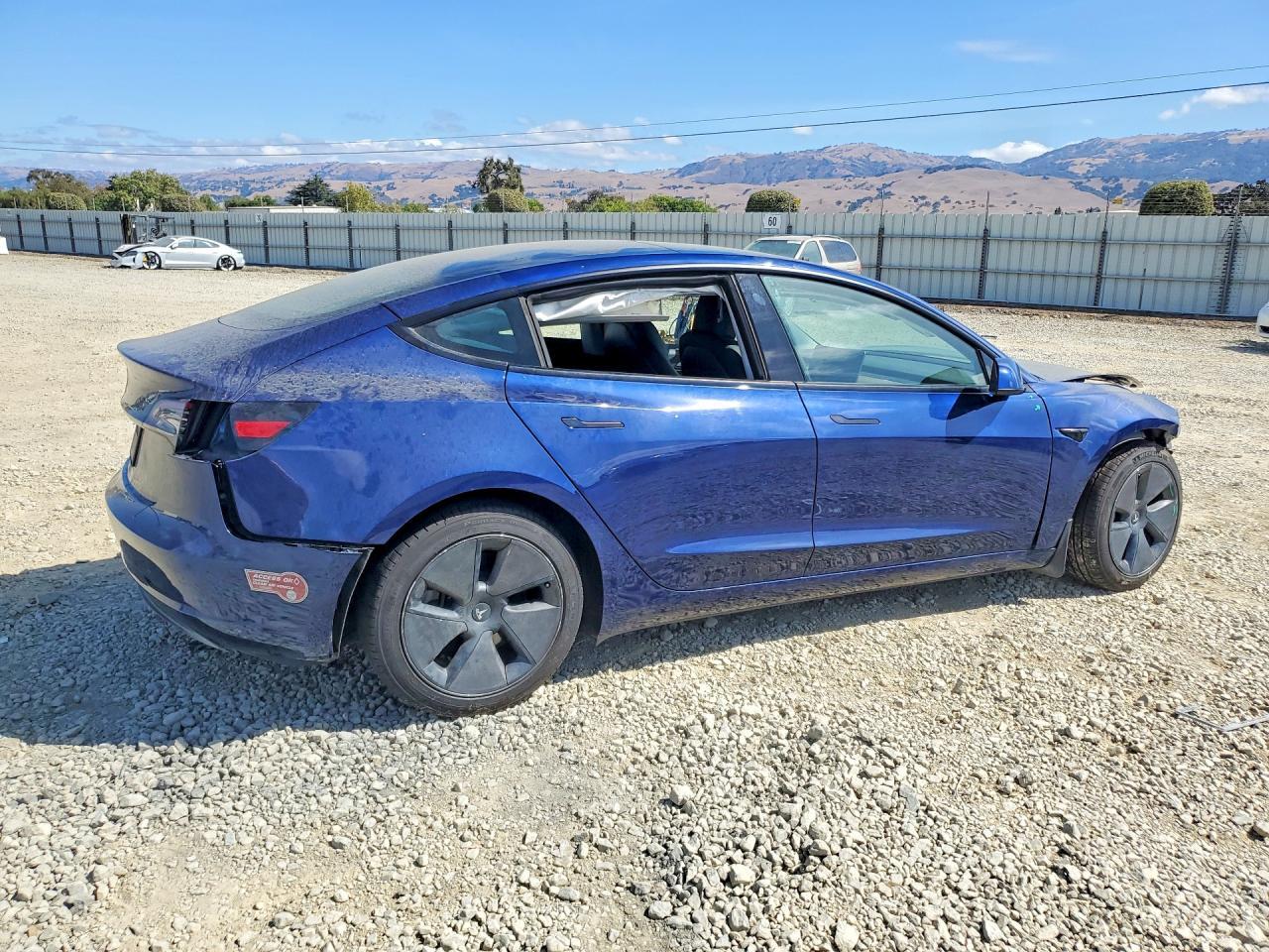 2023 Tesla Model 3 - Image 3