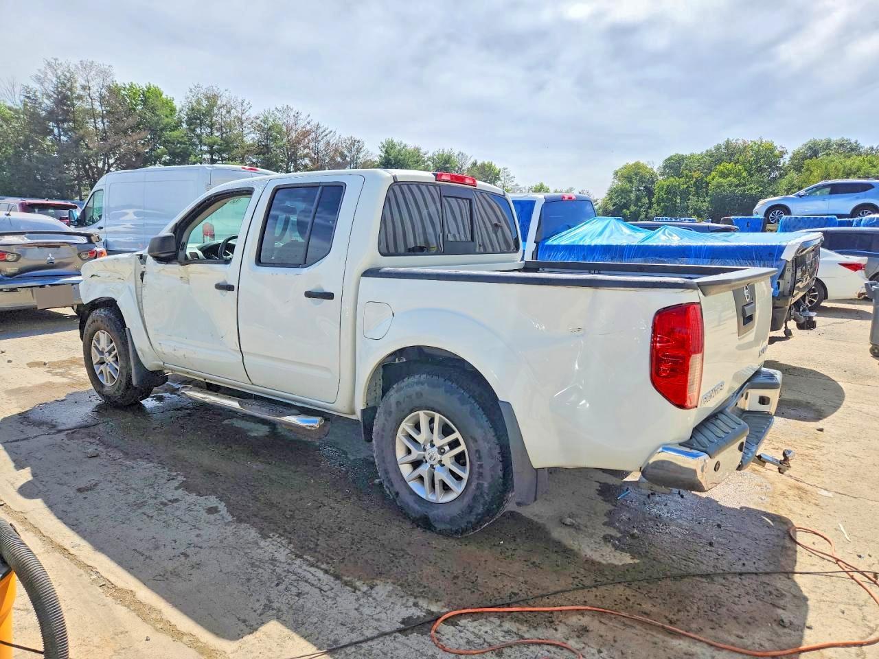 2021 Nissan Frontier Sv - Фото 2