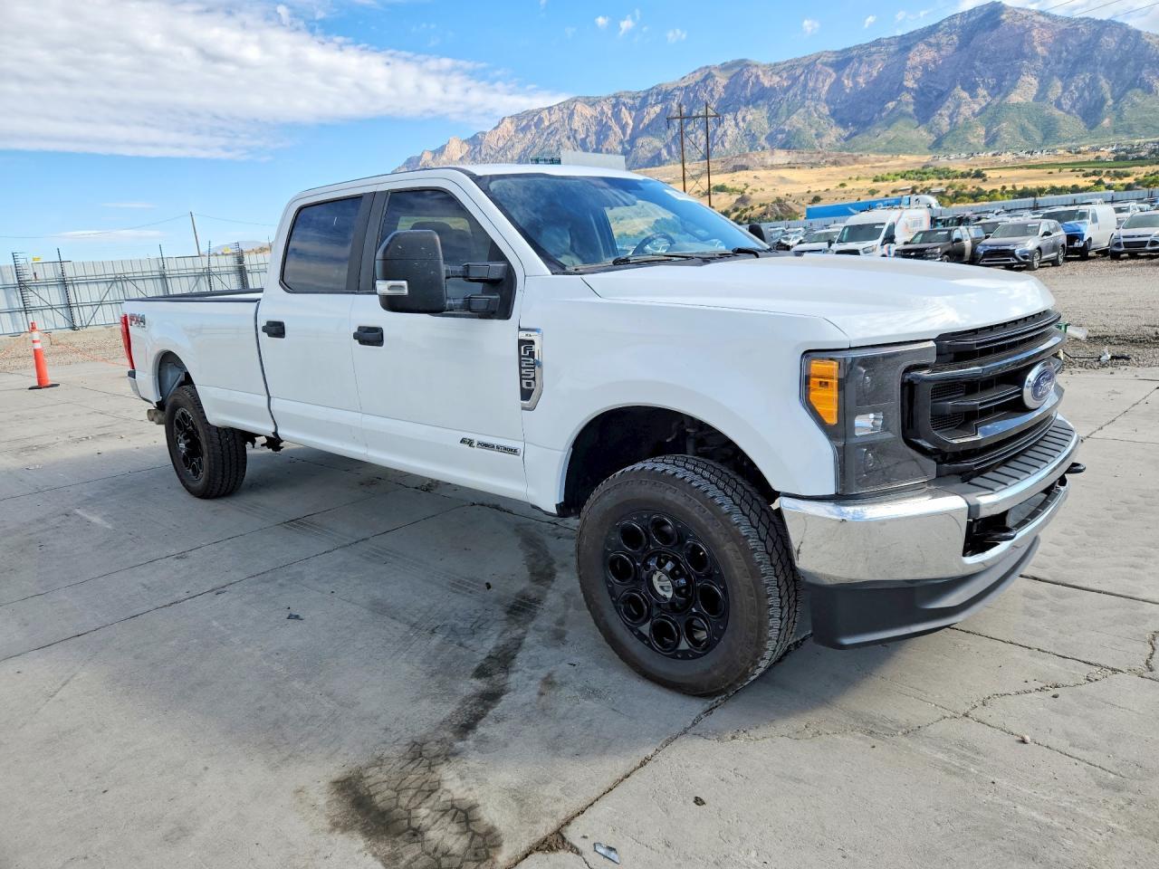 2022 Ford F250 Super Duty - Фото 4