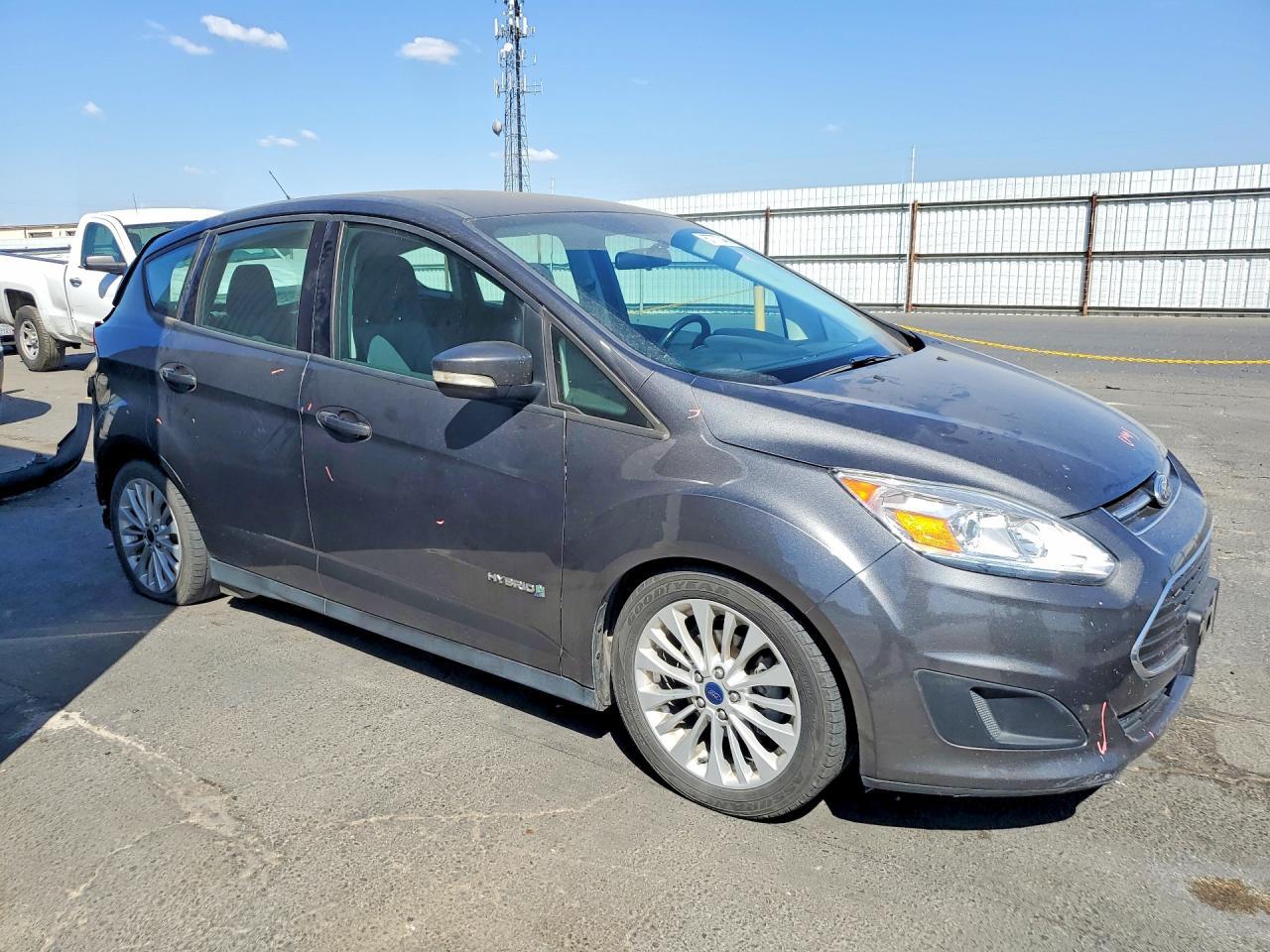 2017 Ford C-Max Se - Image 4