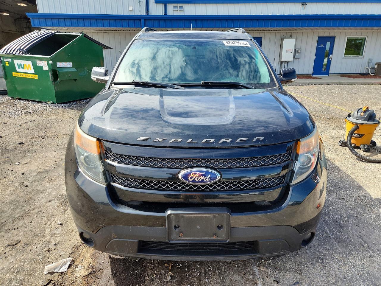 2015 Ford Explorer Sport - Image 5
