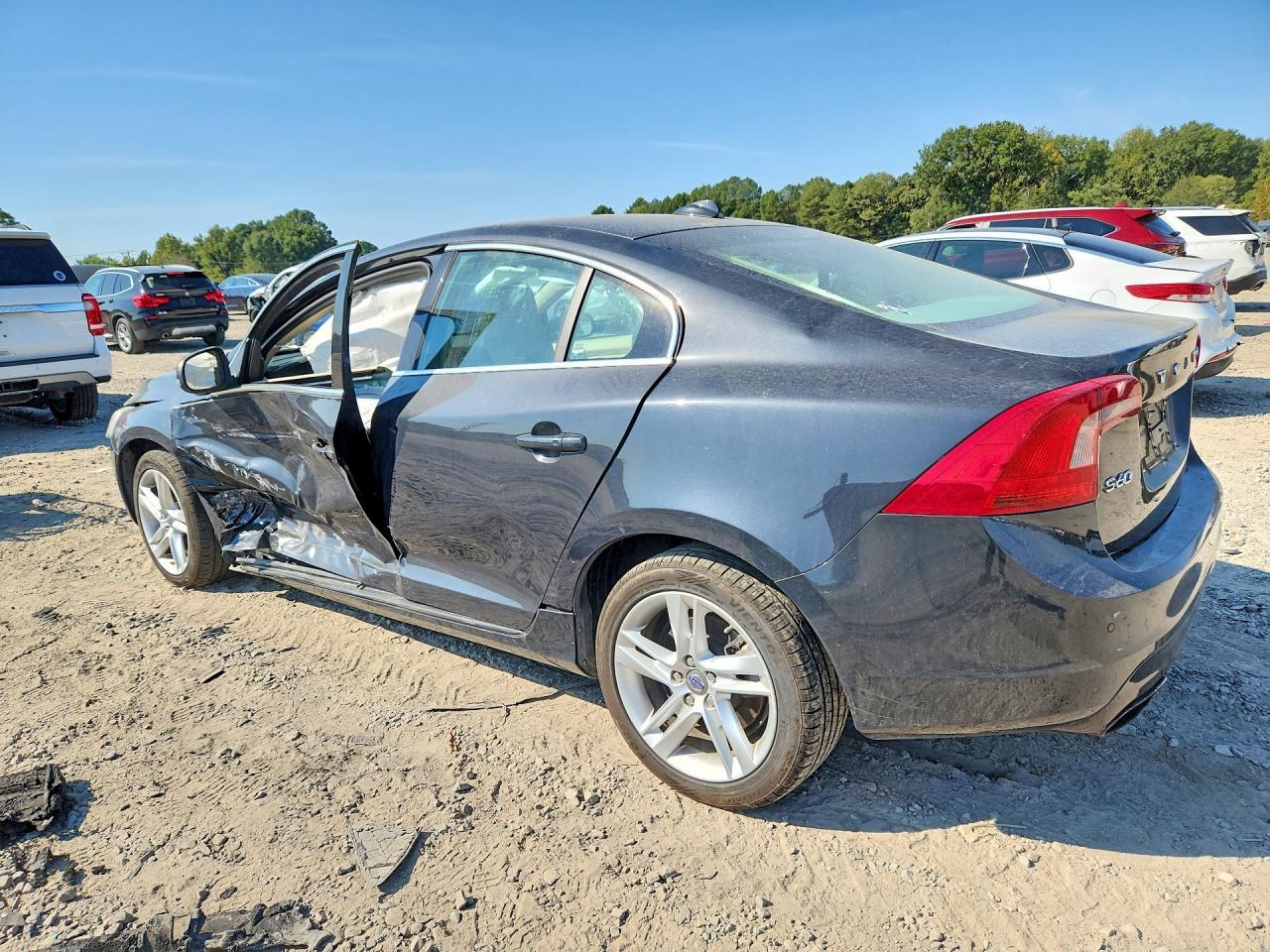 2015 Volvo S60 Premier - Image 2