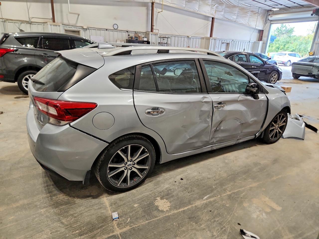 2019 Subaru Impreza Limited - Фото 3