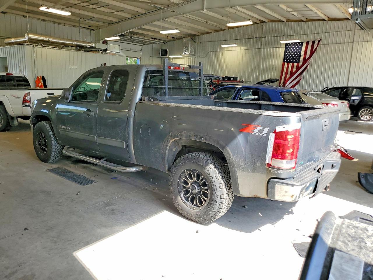 2011 GMC Sierra K1500 Sle - Фото 2
