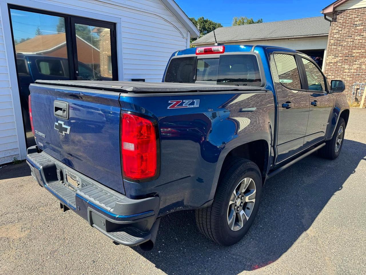 2020 Chevrolet Colorado Z71 - Image 3