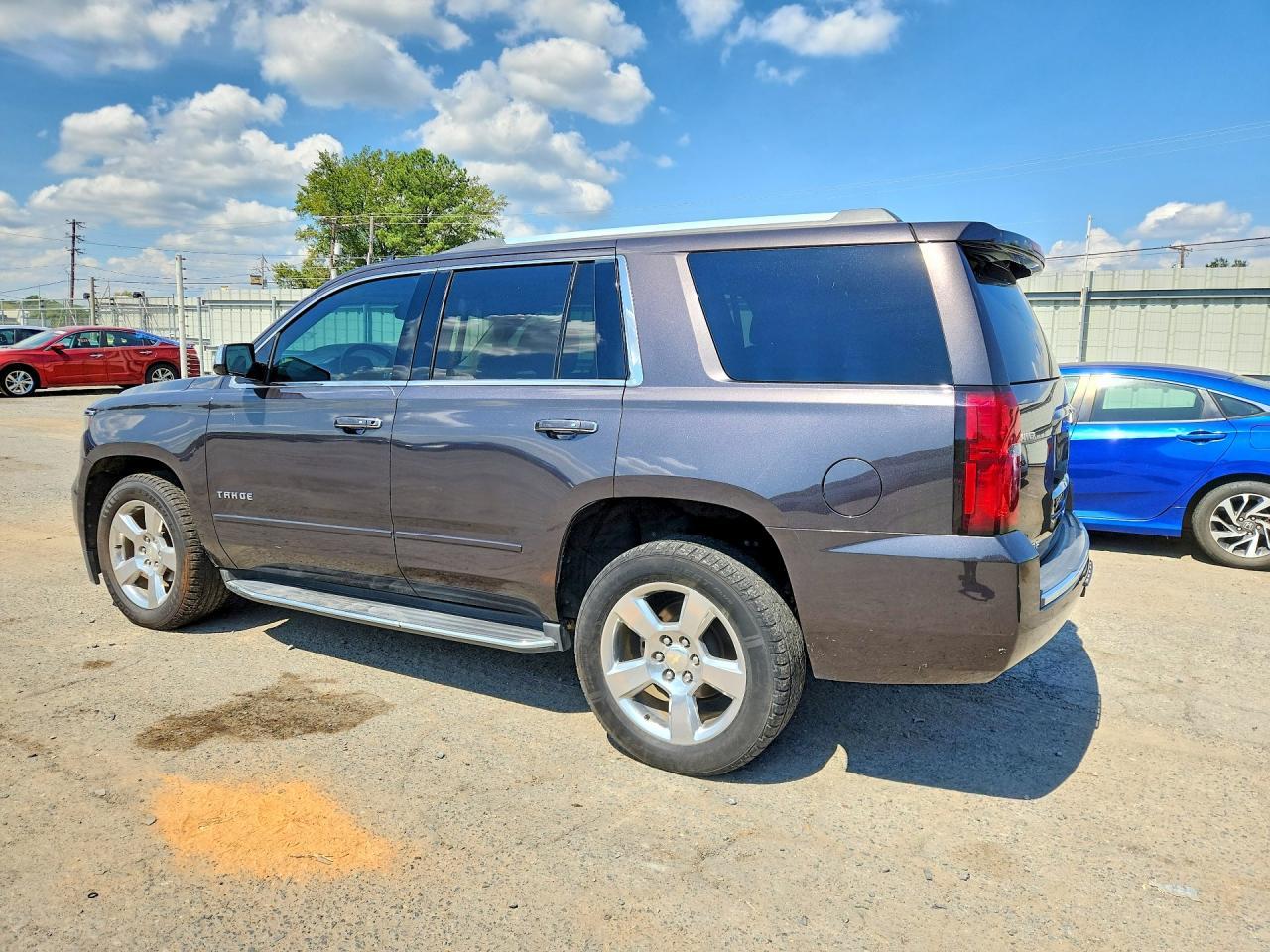 2017 Chevrolet Tahoe K1500 Premier - Фото 2