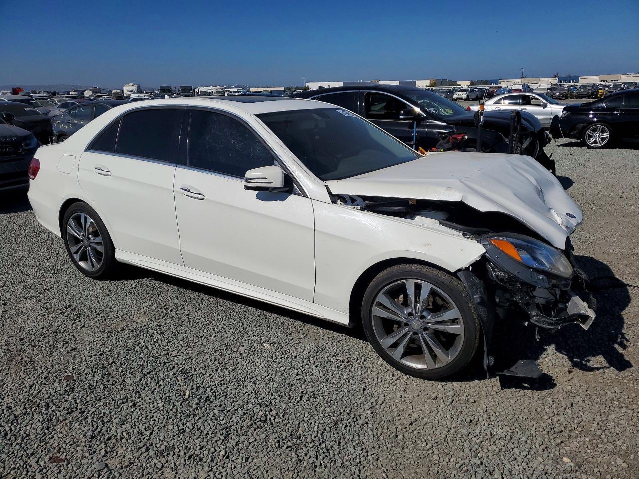2016 Mercedes-Benz E 350 - Image 4
