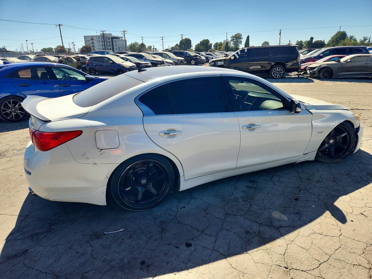 2016 Infiniti Q50 3.0T Premium - Image 3
