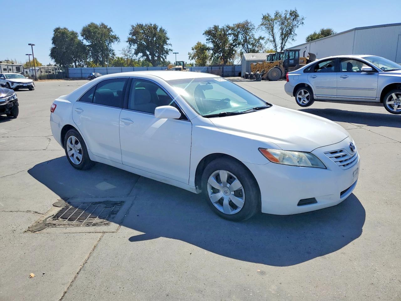 2007 Toyota Camry Le - Image 4