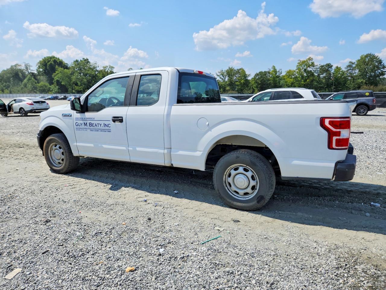 2018 Ford F150 Super Cab - Фото 2