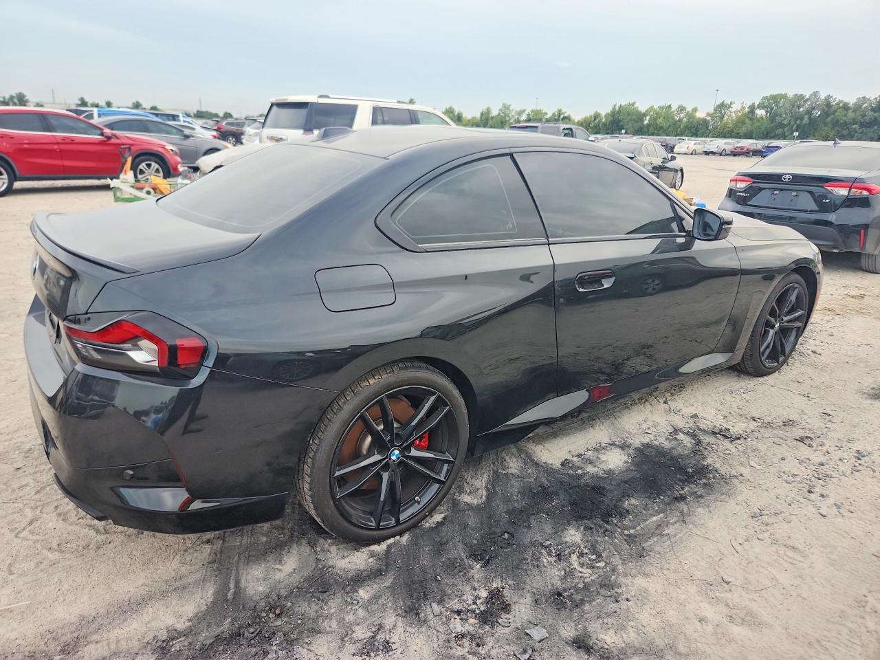 2024 BMW M240Xi - Фото 3