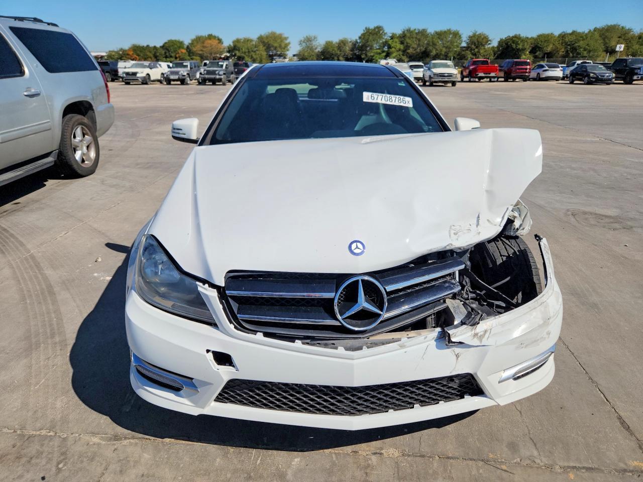 2014 Mercedes-Benz C 250 - Image 5