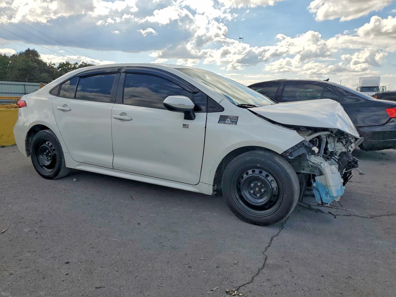 2020 Toyota Corolla Le - Image 4