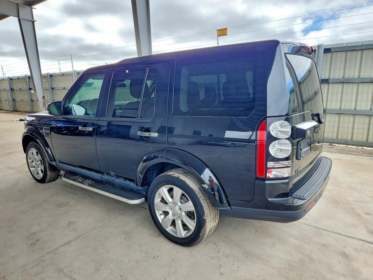 2016 Land Rover Lr4 Hse - Image 2