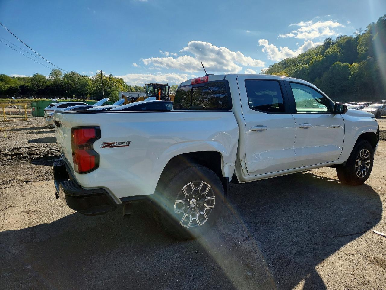 2024 Chevrolet Colorado Z71 - Image 3