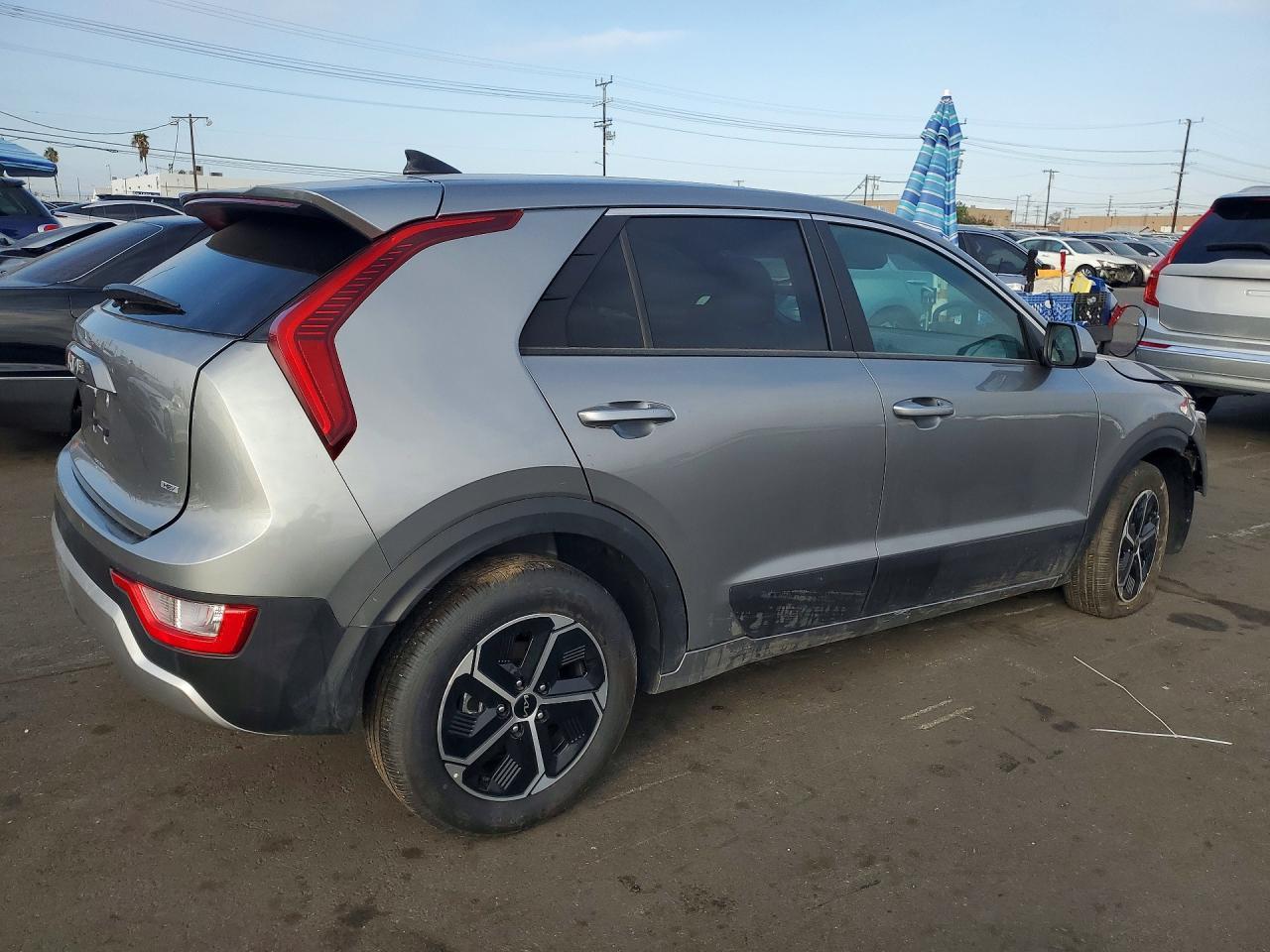 2026 Kia Niro Lx - Image 3