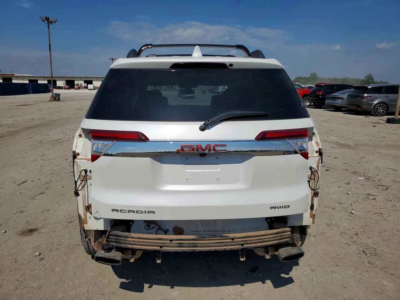 2023 GMC Acadia Denali - Image 6