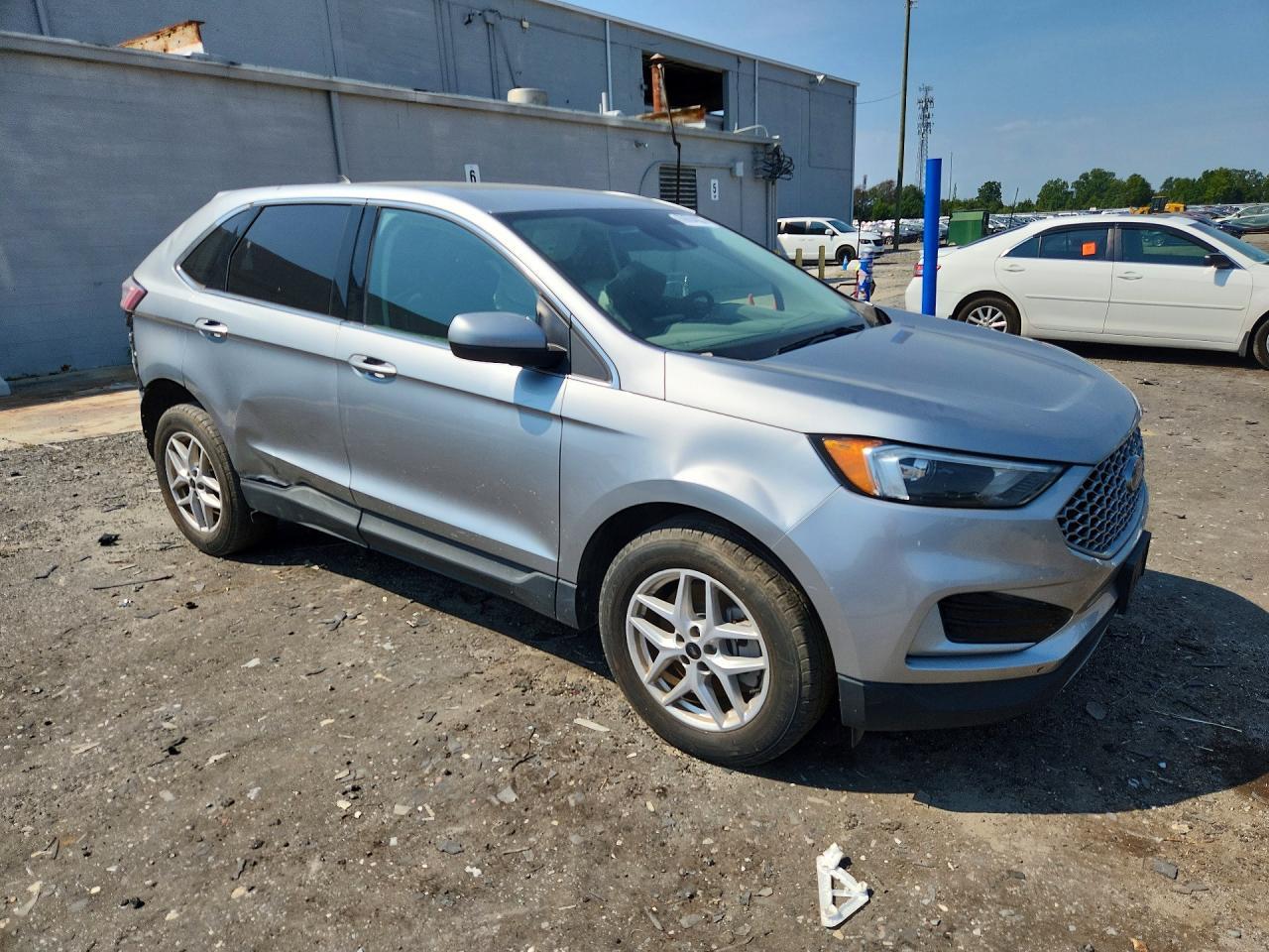 2023 Ford Edge Sel - Image 4