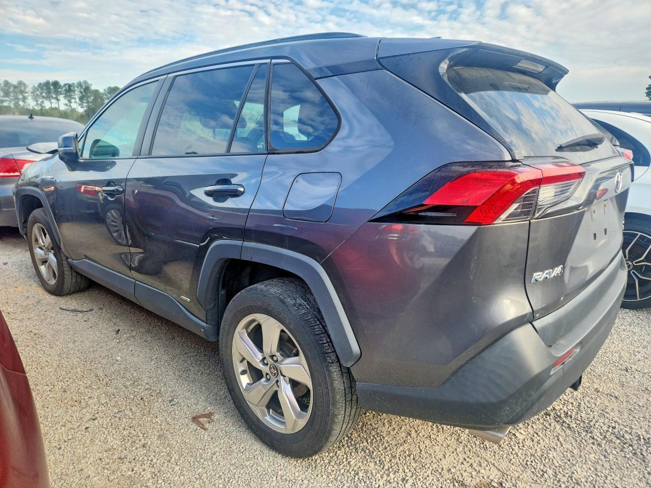 2021 Toyota Rav4 Hybrid Xle Premium - Фото 2