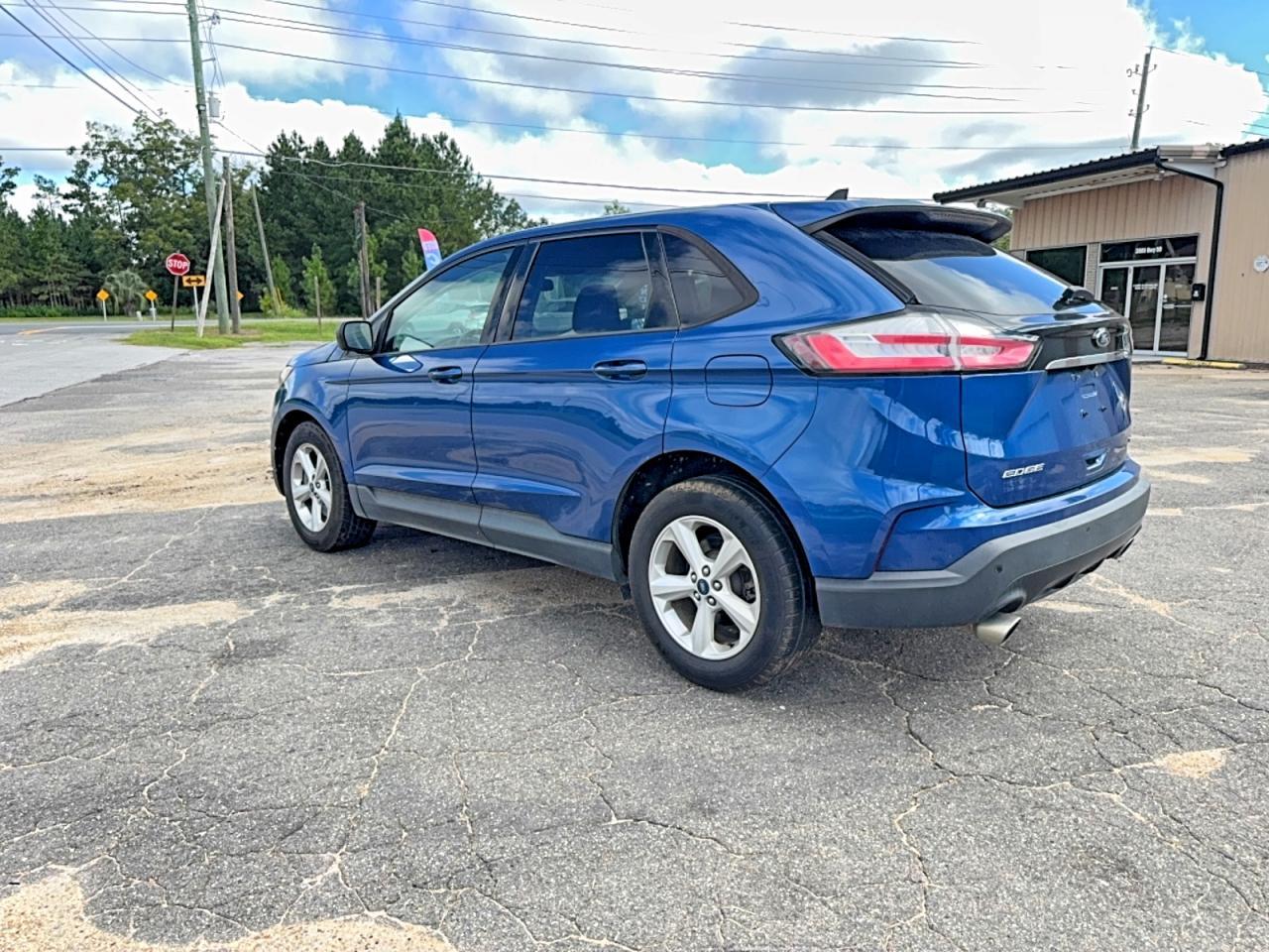 2020 Ford Edge Se - Image 3