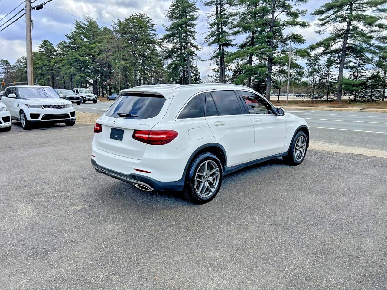 2019 Mercedes-Benz Glc 300 4Matic - Image 4