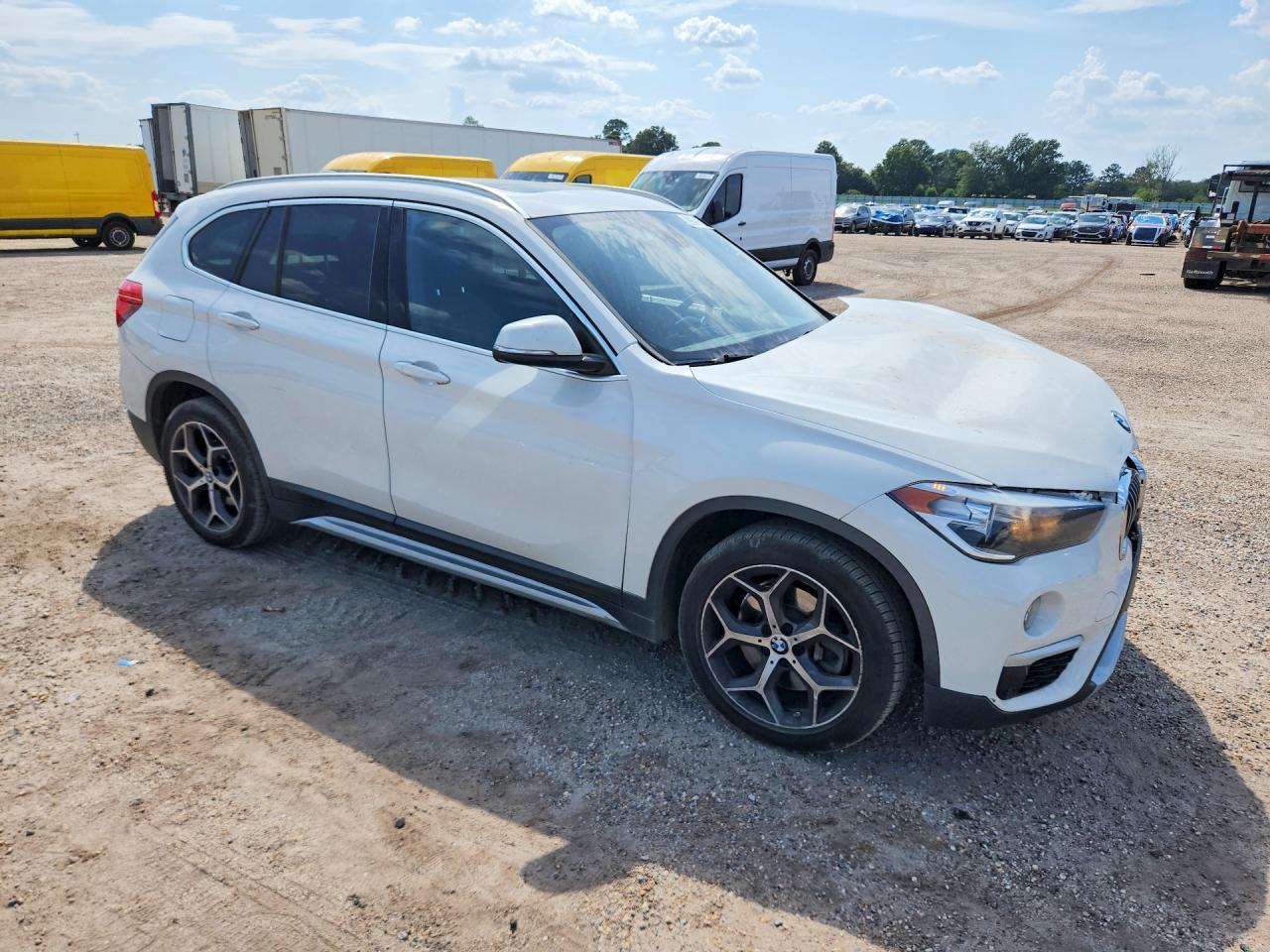 2019 BMW X1 xDrive28I - Фото 4