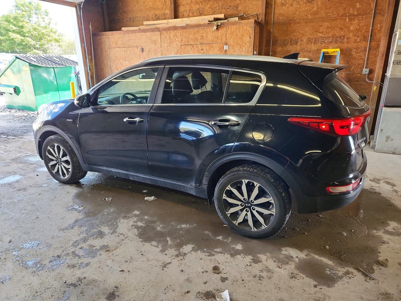 2017 Kia Sportage Ex - Image 2