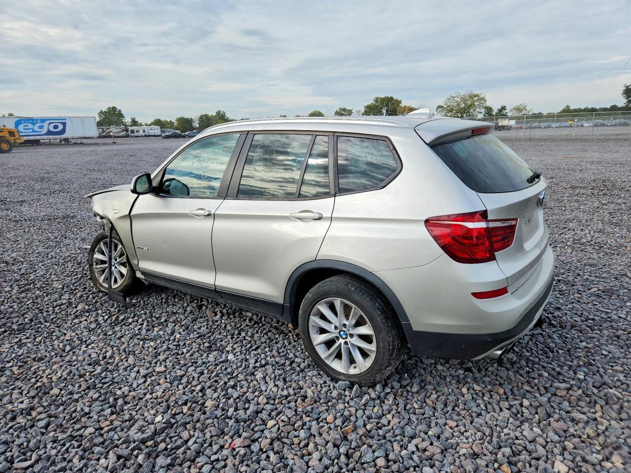 2017 BMW X3 xDrive28I - Image 2