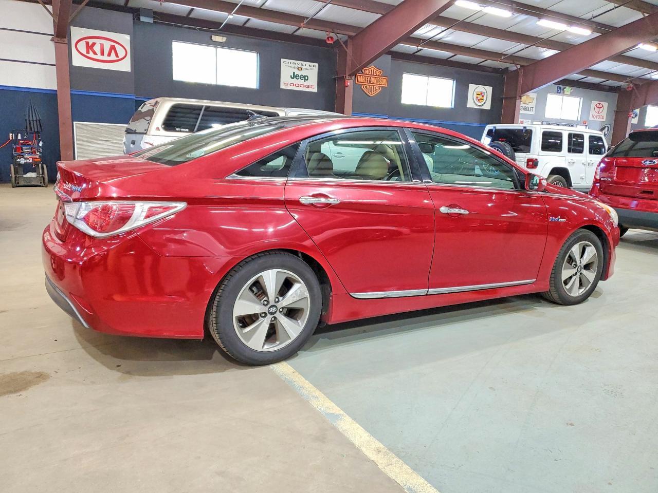 2011 Hyundai Sonata Hybrid - Фото 3