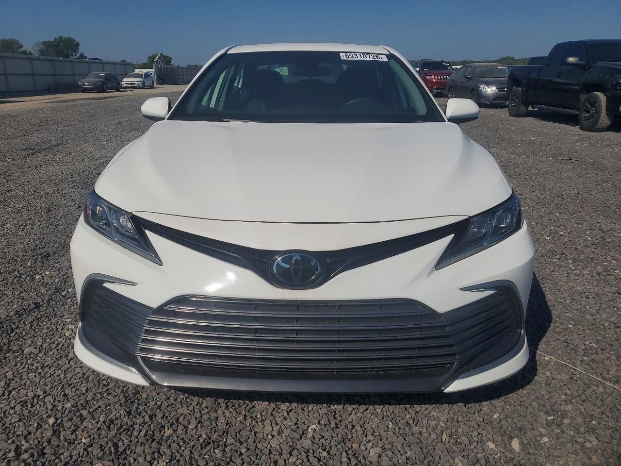 2023 Toyota Camry Le - Image 5