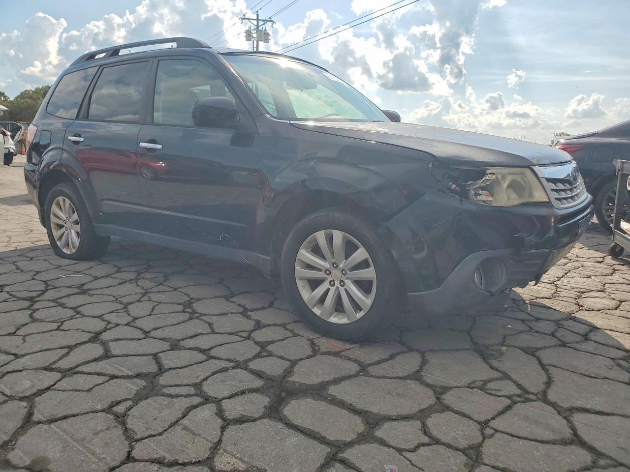 2013 Subaru Forester Limited - Image 4