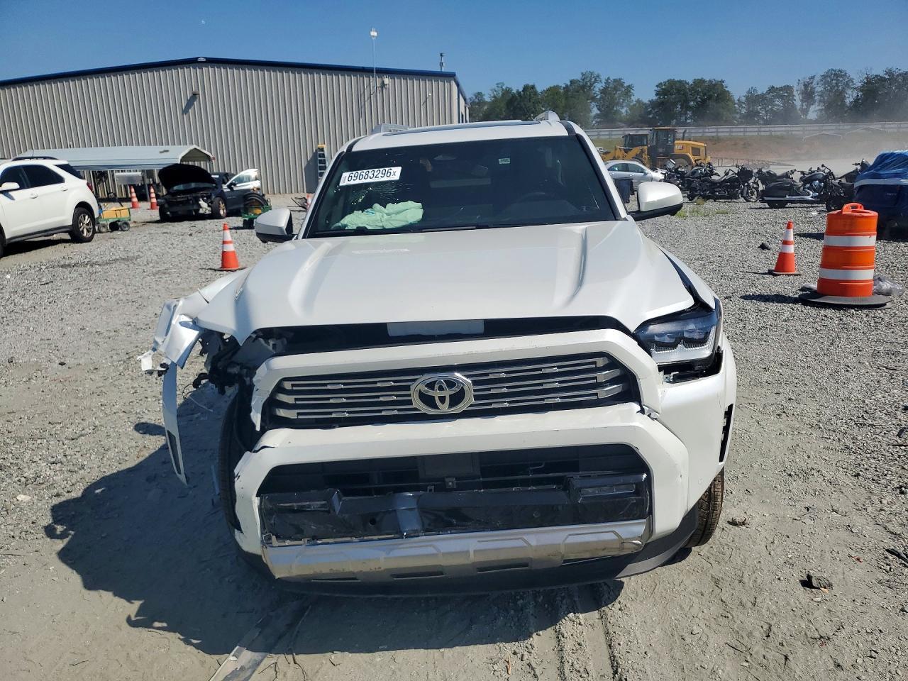 2025 Toyota 4Runner Limited - Фото 5