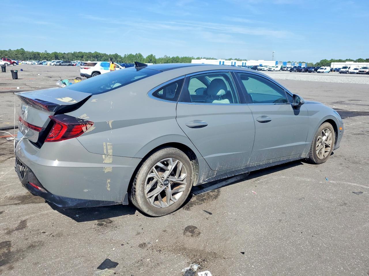 2021 Hyundai Sonata Sel - Image 3