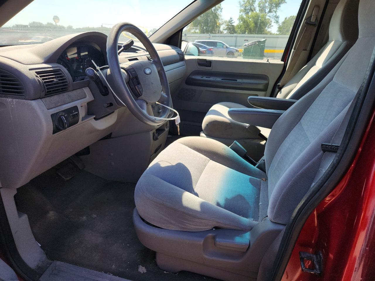 2005 Ford Freestar S - Image 7