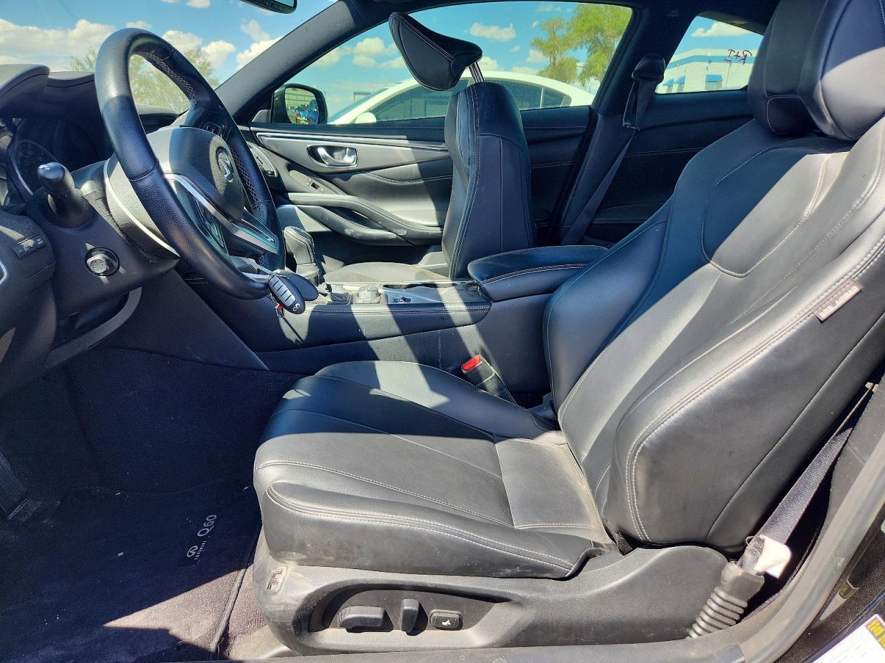 2019 Infiniti Q60 3.0T Luxe - Фото 7
