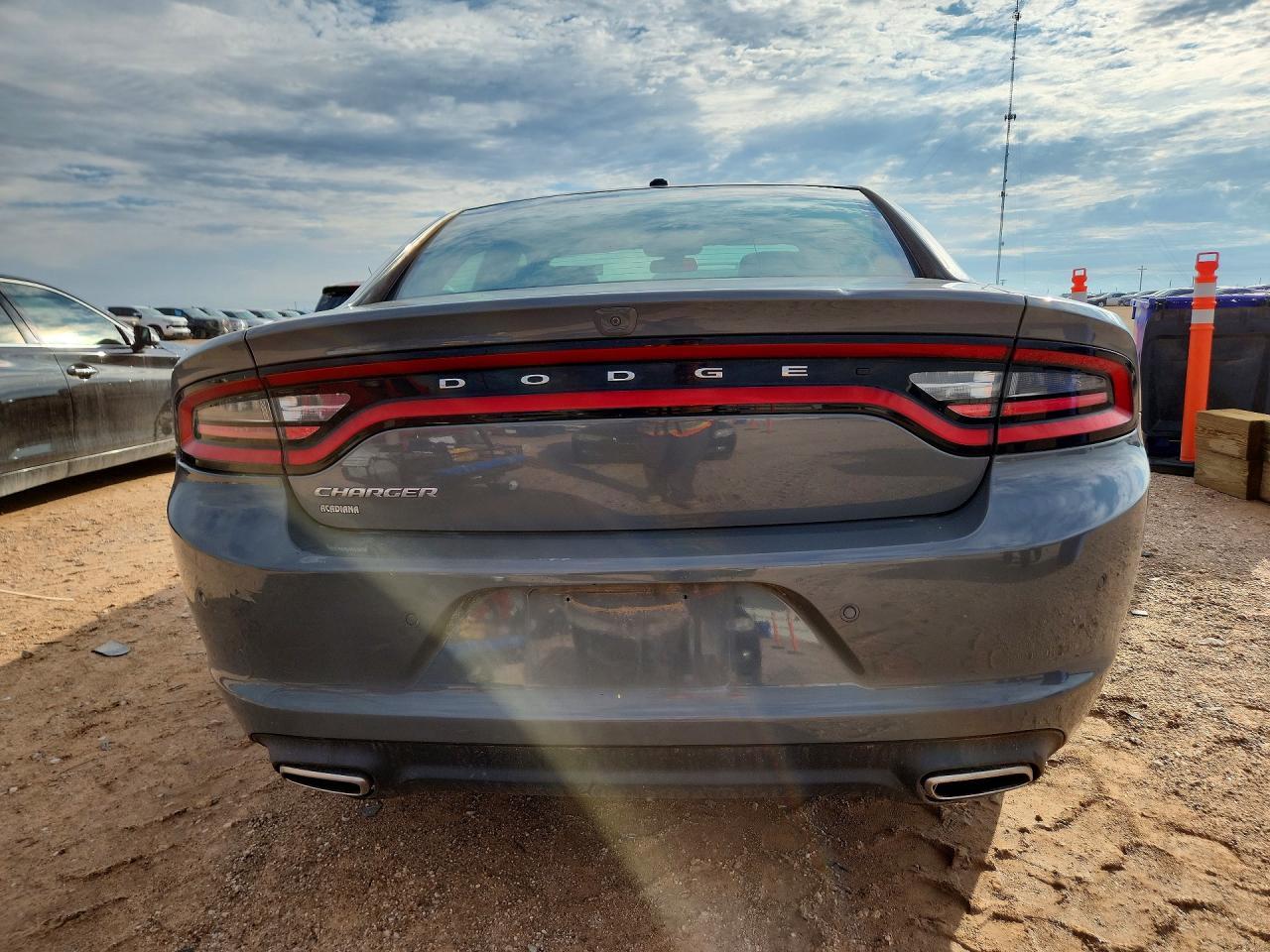 2019 Dodge Charger Sxt - Image 6