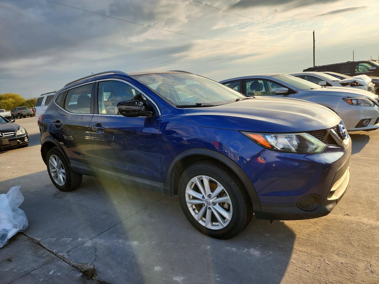2017 Nissan Rogue Sport Sv - Фото 4