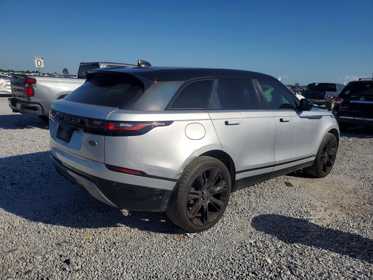 2020 Land Rover Range Rover Velar R-Dynamic S - Фото 3