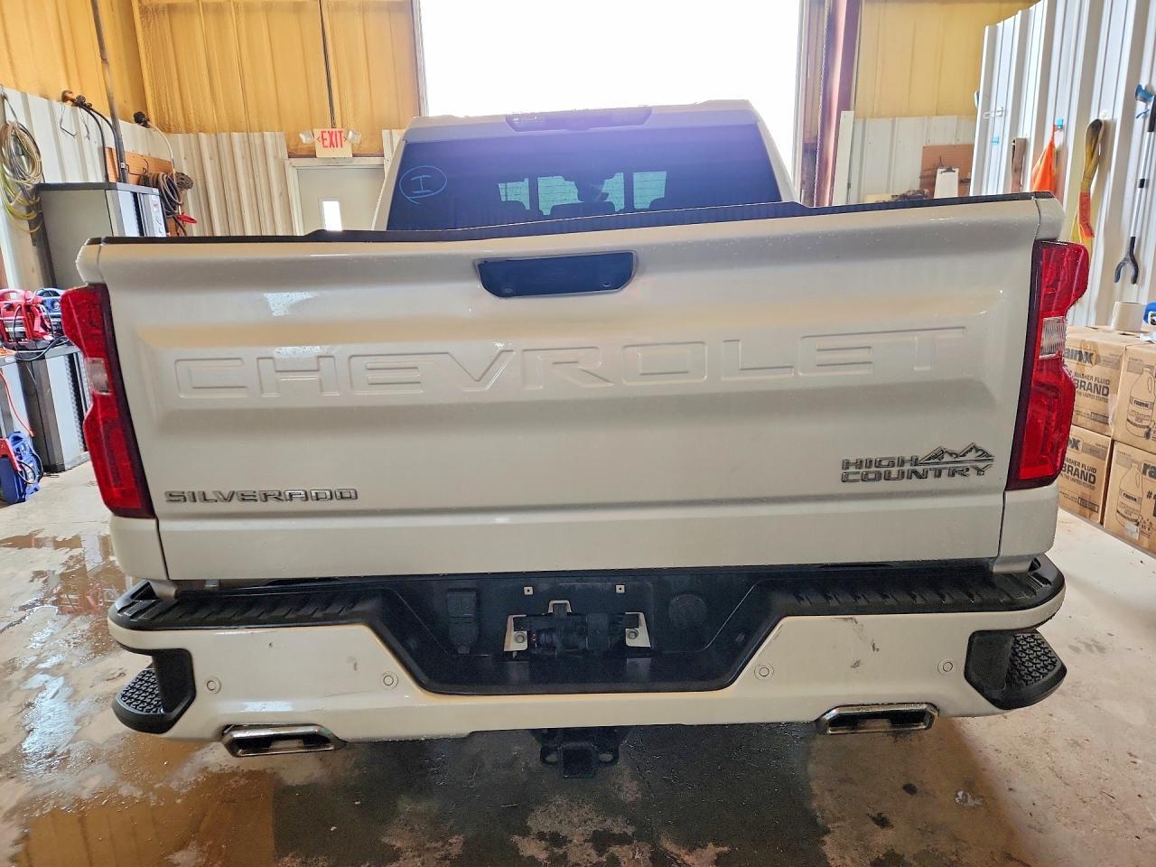 2023 Chevrolet Silverado K1500 High Country - Фото 6