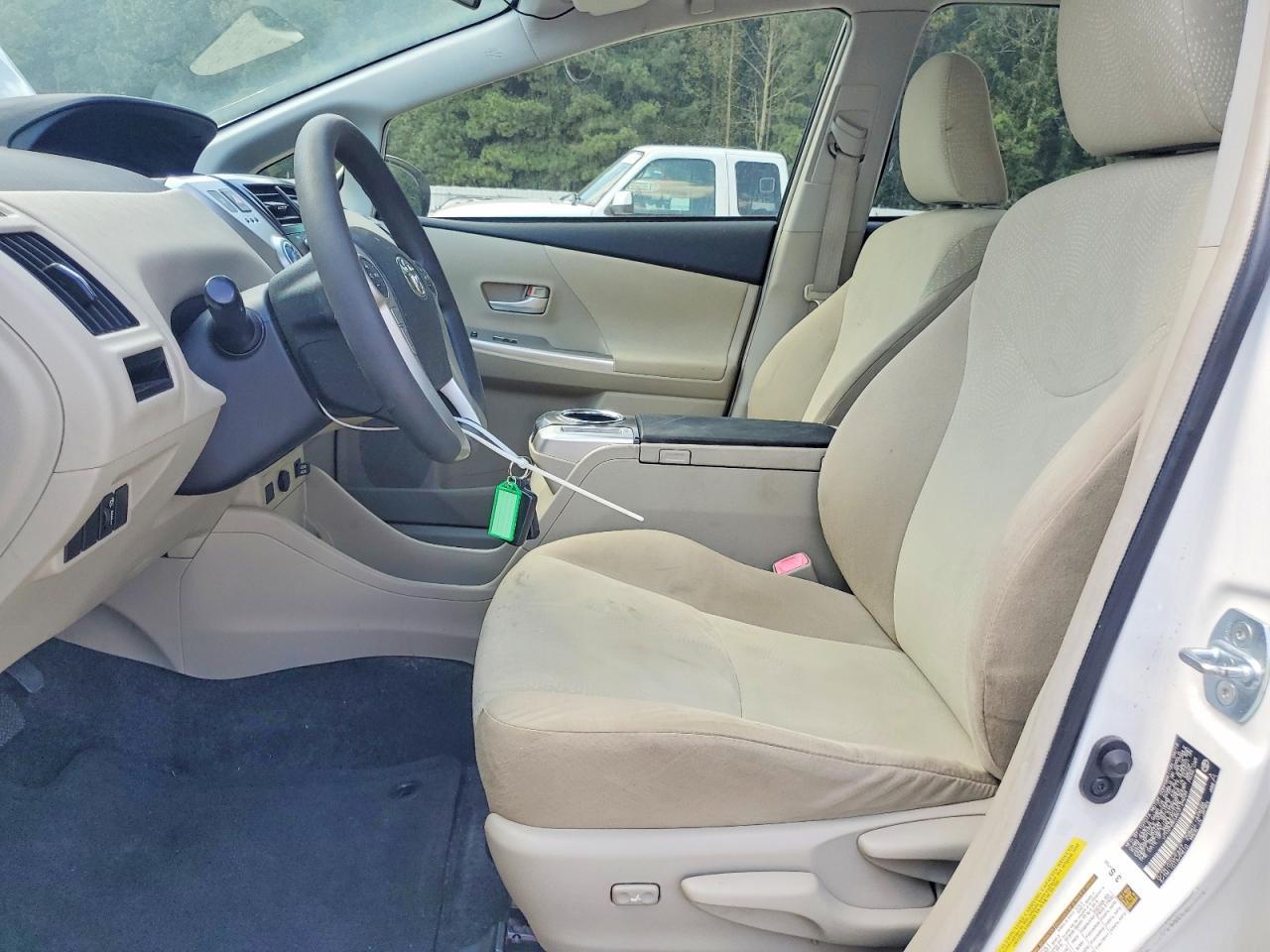 2012 Toyota Prius V Three - Фото 7