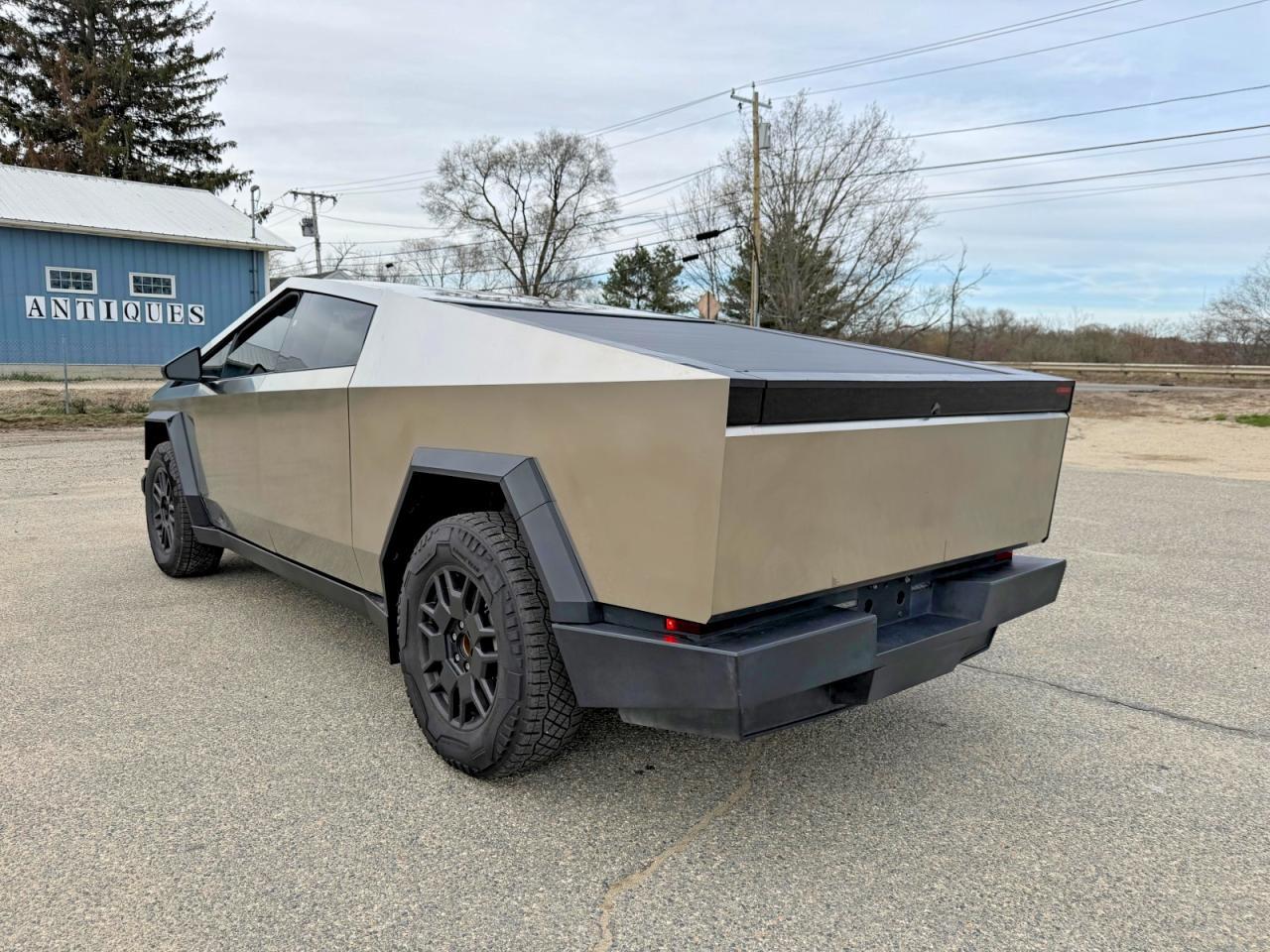 2024 Tesla Cybertruck - Фото 3