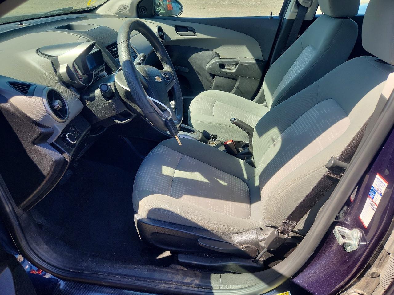 2016 Chevrolet Sonic Ls - Image 7