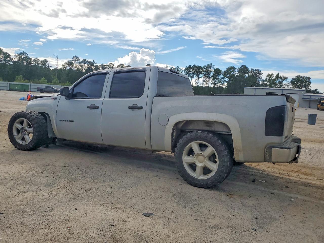 2010 Chevrolet Silverado K1500 Lt - Фото 2