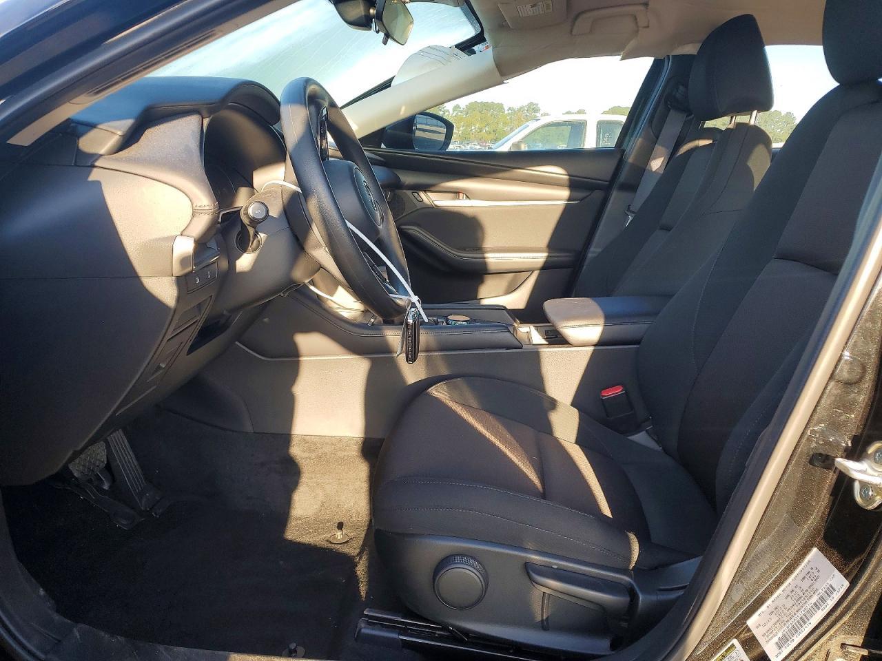 2025 Mazda 3 - Фото 7