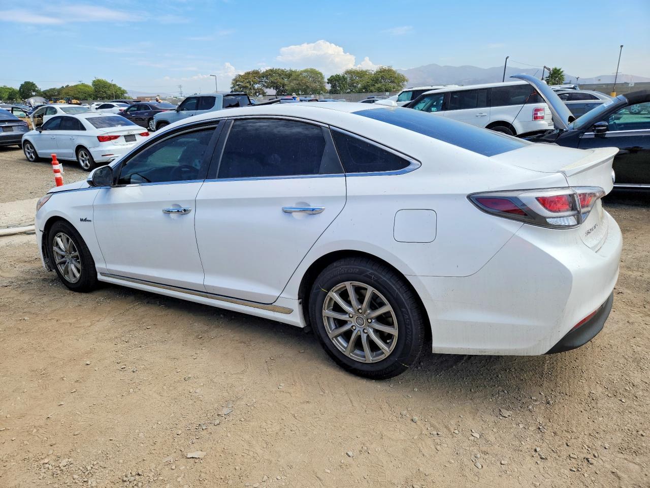 2017 Hyundai Sonata Hybrid Se - Фото 2