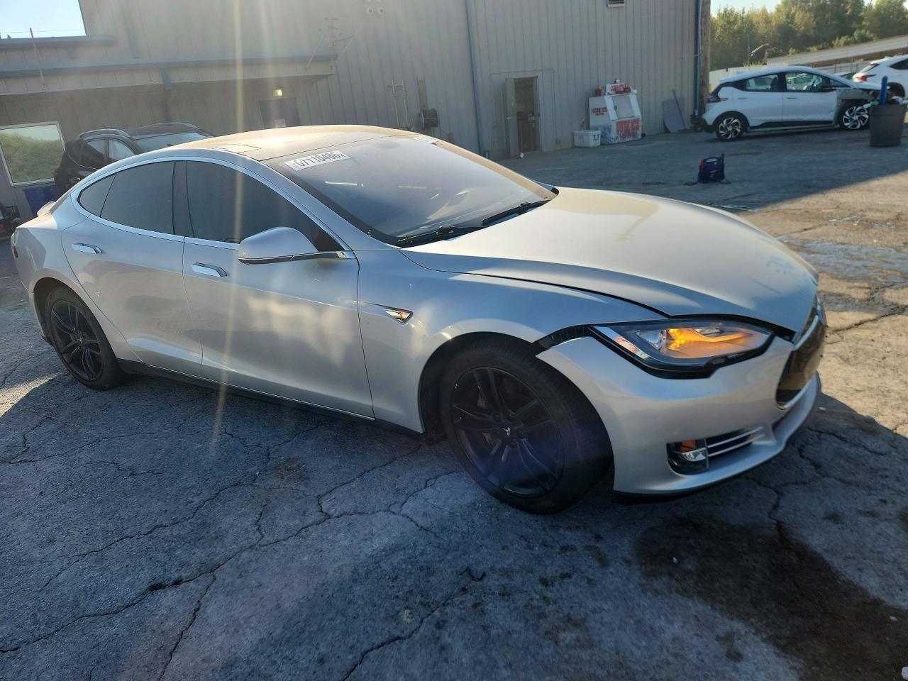 2013 Tesla Model 3 - Image 4