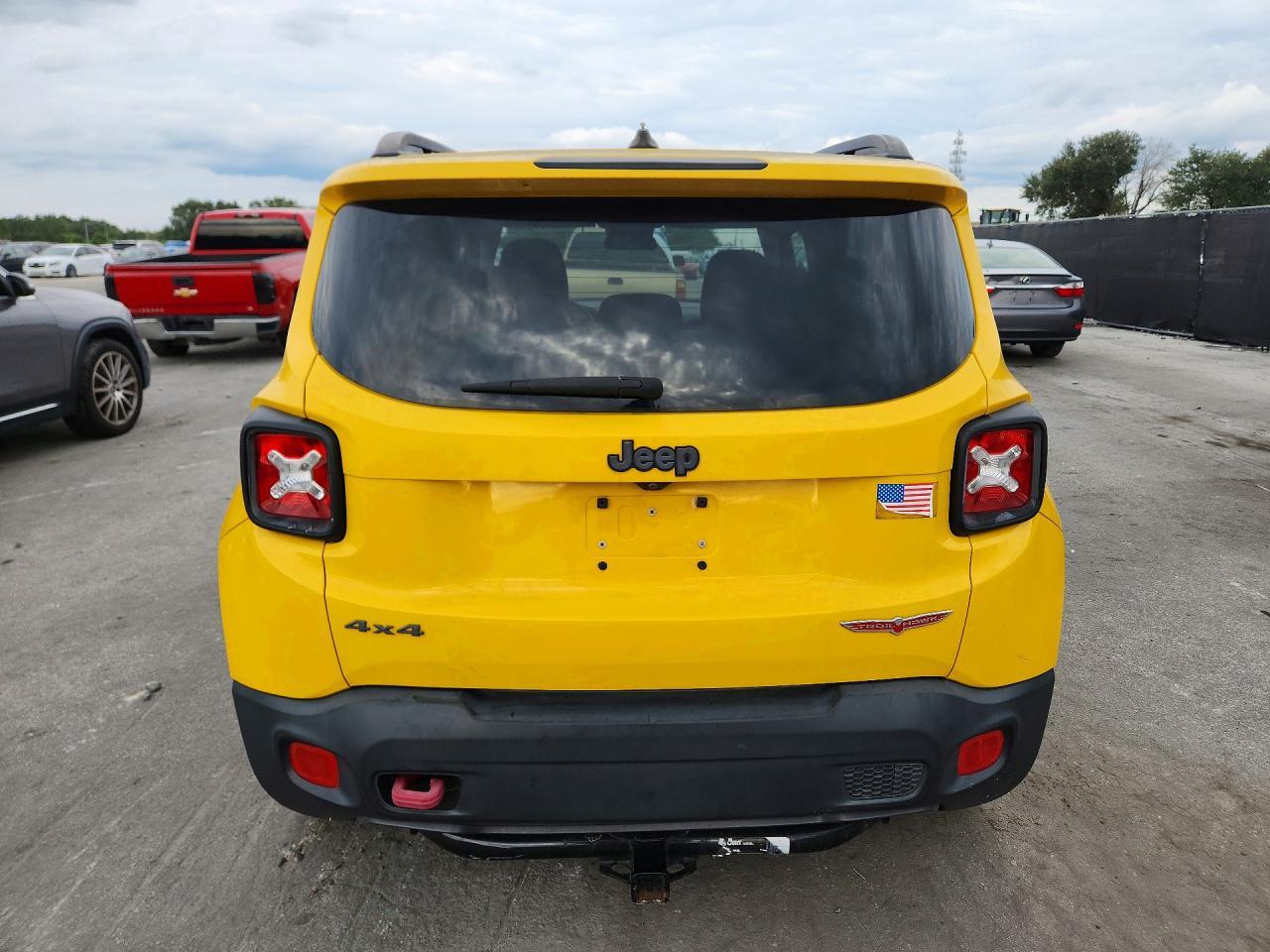 2015 Jeep Renegade Trailhawk - Фото 6